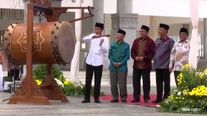 Berwisata Religi ke Masjid “Betawi” KH Hasyim Asyari