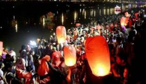 Pesona 4.700 Lampion di Festival Banjir Kanal Barat