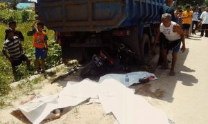 Sadis! Naik Motor Boncengan Tiga, Tabrak Truk Langsung Tewas