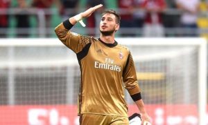 Donnarumma Dihujat, Legenda Hidup Milan Ini Lakukan Pembelaan