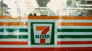 Ini Alasan Sevel Tutup Versi Anggota Dewan