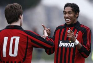 Dortmund ‘Pancing’ Milan untuk Segera Tawar Aubameyang
