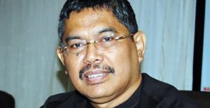 Korupsi Dana Bansos, Adil Patu Pasrah Ditahan di Bandara Sultan Hasanuddin