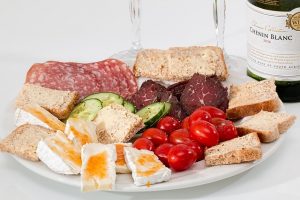 4 Kiat Aman Menikmati Makanan Manis Usai Lebaran