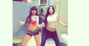 Tak Kapok, Pamela Safitri Kembali Goyang Vulgar Sambil Pamer Belahan Dada