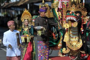 Presiden Jokowi Bakal Tancapkan Kayonan dan Naik Mobil Hias di PKB 2017