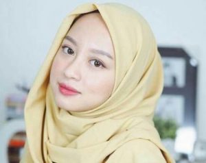Selebgram Gita Savitri Meriahkan SMESCO Halal Lifestyle Trend 2017