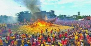 Tongkang Jatuh ke Arah Laut di #BakarTongkangFest 2017, Pertanda Apa Ini?