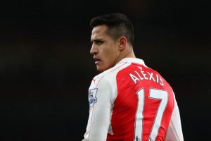 Tampil Moncreng Musim Lalu, Legenda Liverpool Ini Sebut Arsenal Harus Penuhi Keinginan Sanchez