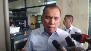 Diperiksa KPK, Chairuman Harahap Minta Setya Novanto Lebih Dewasa