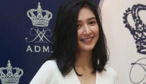 Mikha Lebih Pilih Tanpa Dompet daripada Kehilangan “HP”