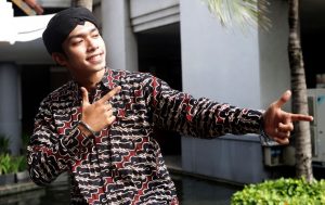 Keren Cuy! Ada Lagu Despacito Versi Jawa, Nih Videonya