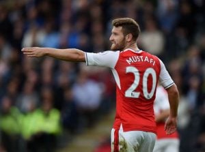 Shkodran Mustafi Sebut Messi Lebih Jenius Ketimbang Ronaldo