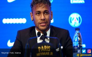 Dicap Penghianat, Neymar Ogah Disamakan dengan Luis Figo