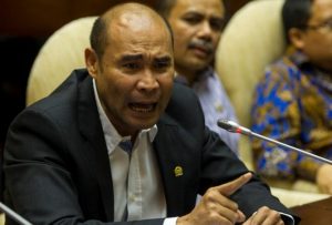 Mengancam NKRI, Surya Paloh Diminta Copot Victor Laiskodat dari NasDem