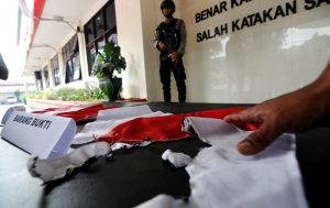 Bakar Umbul-umbul Merah Putih, Guru Dibui, Ponpes Tutup
