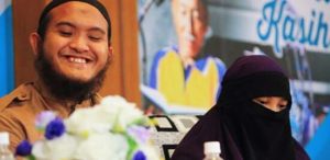 Biang Perceraian Indadari dengan Caisar Ternyata Pesbukers