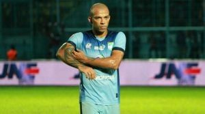 Gol Tangan Tuhan Persela, Perpanjang Penderitaan Persija