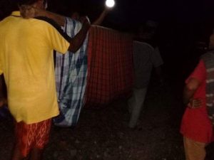 Tak Diberi Ambulans, Jenazah Mappi Terpaksa Ditandu Pulang Pakai Sarung
