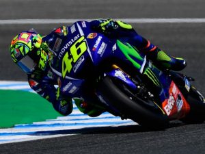 Enam Pesaingnya Sangat Mengancam, Rossi Berharap Landasan Kering