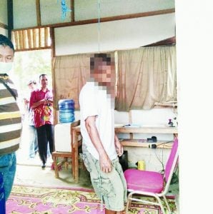 Karwin Gantung Diri Setelah Antar Anak ke Sekolah
