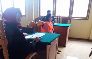 Punya Dua Anak dan Hamil Tua, Ibu Ini Susul Suami ke Penjara