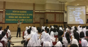 Ratusan Siswa di Bandung Antusias Nonton Film G30S/PKI