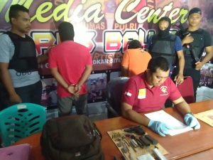 Bermodus Buka Bengkel, Ternyata Kegiatannya Bikin Senpi Rakitan