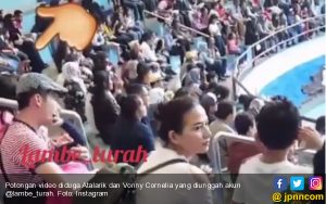 Ketahuan.. Atalarik Syah Jalan Bareng Sama Vonny Cornelia