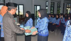 86 Pegawai Tidak Tetap Terima SK CPNS