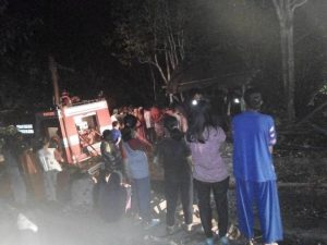Si Jago Merah Hanguskan Pabrik Penyulingan Daun Cengkeh di Bulukumba