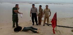 Mayat Tanpa Kepala Ditemukan di Pantai
