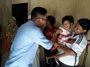 Ringankan Beban Keluarga, Prof Andalan Santuni Anak Lumpuh layu