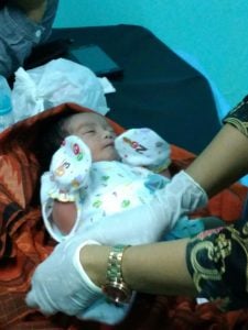 Bayi Baru Lahir Ditemukan Depan Kos-kosan