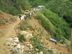 Longsor di Toraja, Mobil Pendeta Terseret ke Jurang