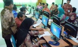 Tingkatkan Kompetensi, Guru Harus Bayar Rp4,75 Juta