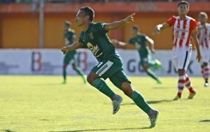 Kiprah Irfan Jaya di Persebaya, Balas Cemooh dengan Trofi Juara