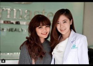Usai Dibilang Artis Jelek dan Pesek, Rina Nose Tanam Benang di Klinik Kecantikan