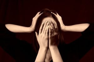 5 Cara Meredakan Sakit Kepala Secara Alami