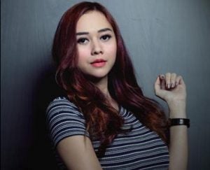 Cium Mesra Pacar Bulenya, Aura Kasih Didoakan Cepat Nikah