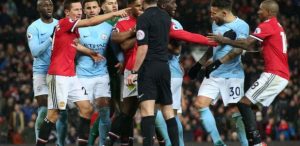Panasnya Derby Manchester, Mourinho Sampai Dilempari Botol Diruang Ganti City