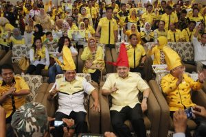 Nurdin Halid Serahkan Rekomendasi Golkar ke Appi