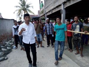 Temui Petani di Cenrana, Amran Perhatikan Kesejahteraan Petani Rumput Laut