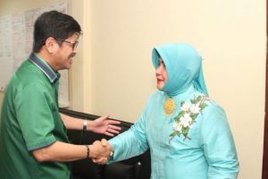 Usai Temui IYL, Istri Danny Pomanto Langsung Salam Punggawa