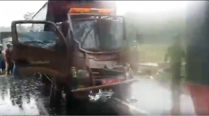 Tiga Mobil Brimob Tabrakan Beruntun di Luwu Utara