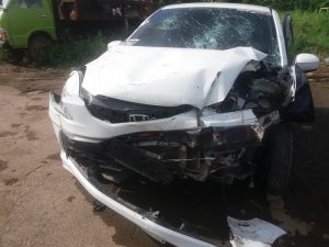 Tabrak Tiang Reklame, Satu Penumpang Tewas di Tempat