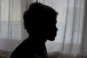 Ibu dan Pacarnya Paksa Anak Berbuat Mesum