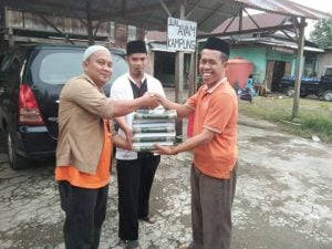 KUA Maiwa Dapat Bantuan 460 Alquran dari Baznas Enrekang