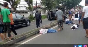Mobil Pikap Kecelakaan, Puluhan Santri Terpental