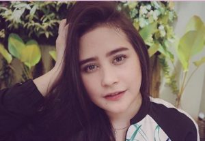 Ngaku Pacaran dengan Maxime Bouttier, Prilly Latuconsina: Ini Hidup Aku!